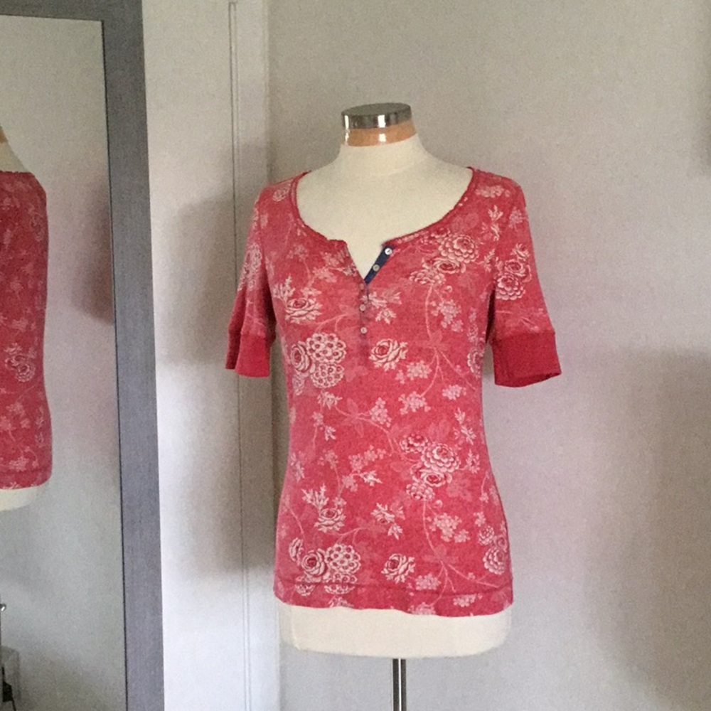 Lauren Jeans Co. floral women top.